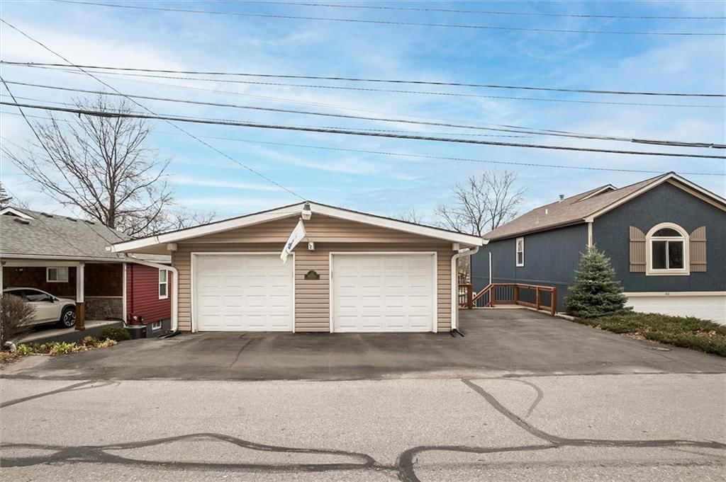 82 Beach Drive — photo 28