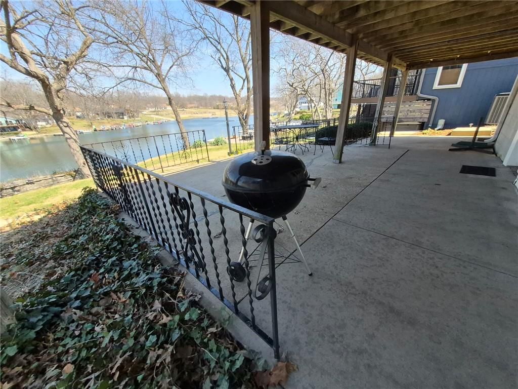 82 Beach Drive — photo 36