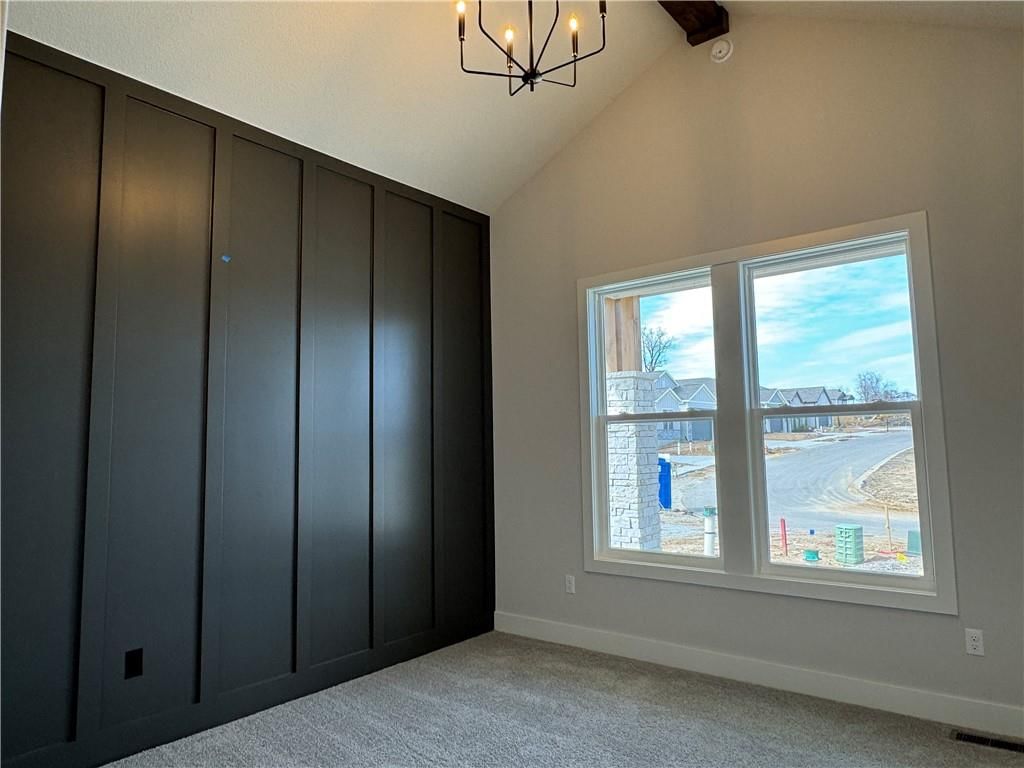 4800 NW Huonker Court — photo 3