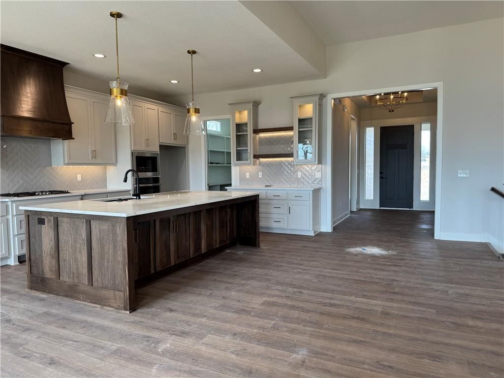 4800 NW Huonker Court — photo 11