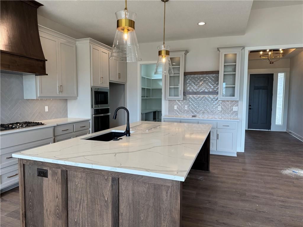 4800 NW Huonker Court — photo 12