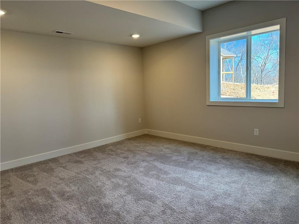 4800 NW Huonker Court — photo 30