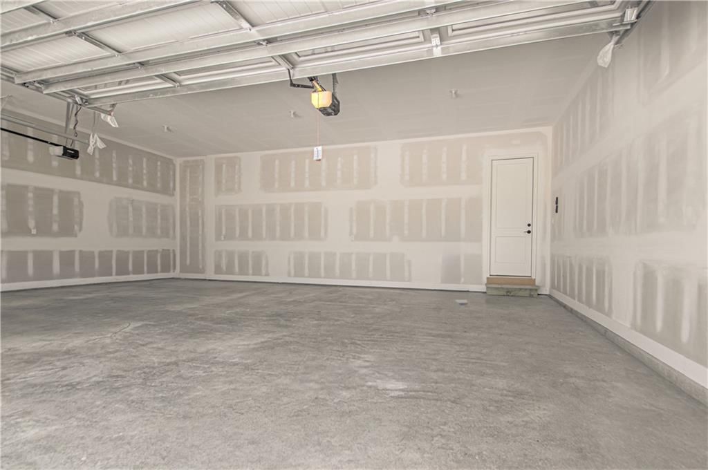 4800 NW Huonker Court — photo 44