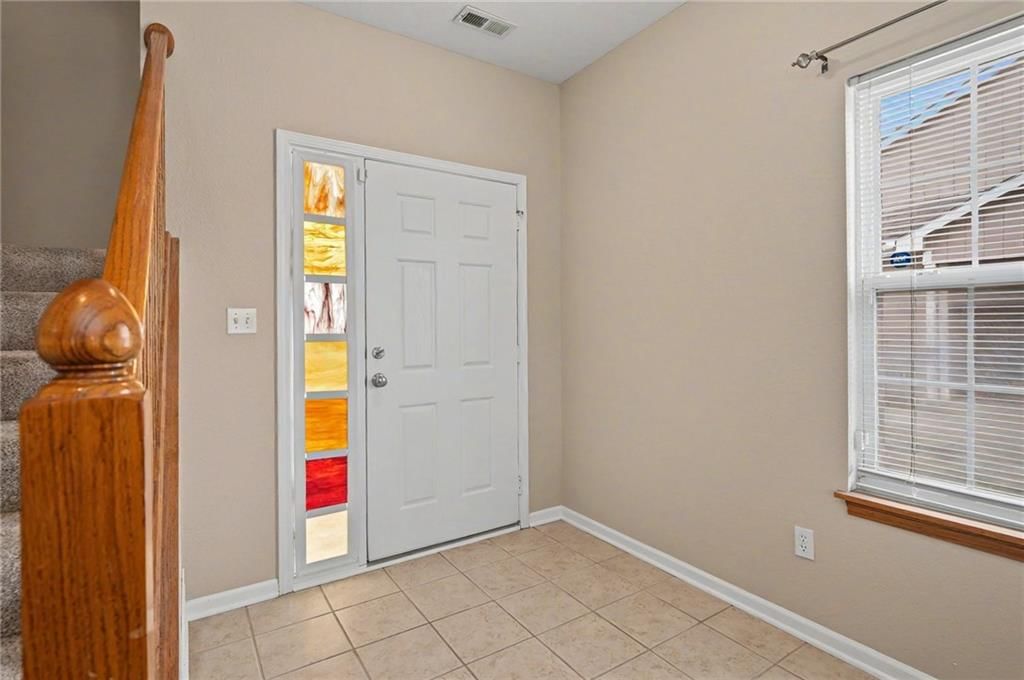 2343 Surrey Drive — photo 17