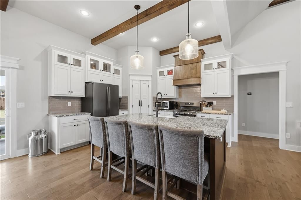 1806 NW Mya Court — photo 6