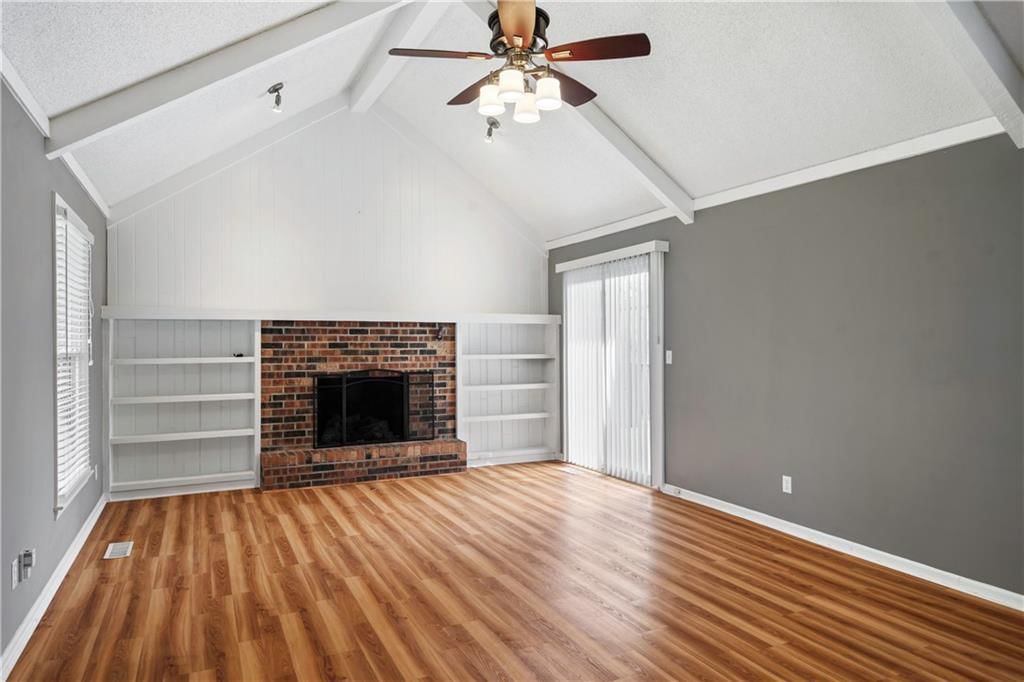 6435 Greenwood Street — photo 4