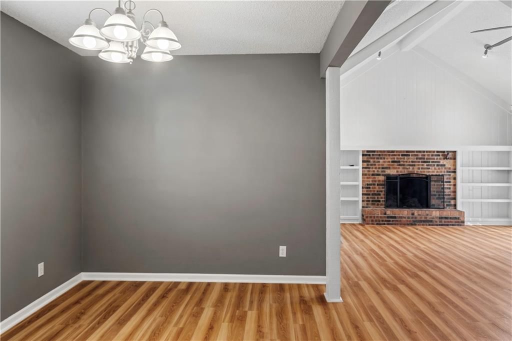 6435 Greenwood Street — photo 8