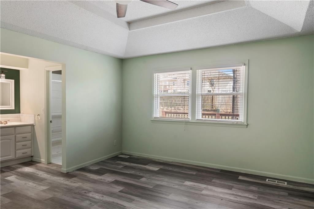 6435 Greenwood Street — photo 20