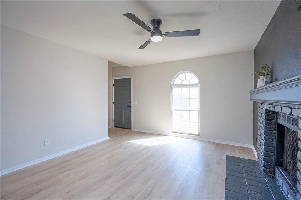 804 Parma Way — photo 8