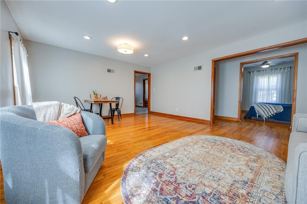 415 Illinois Street — photo 7