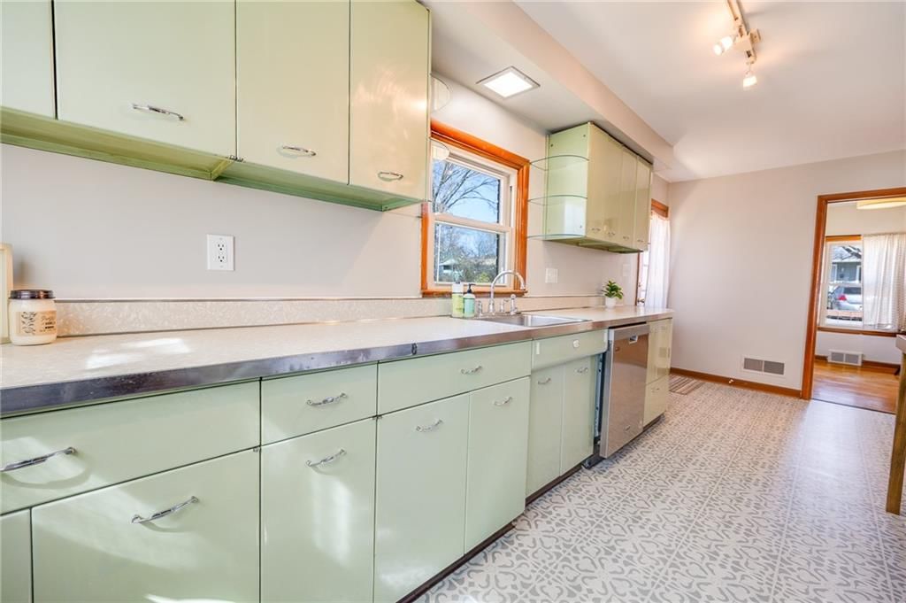 415 Illinois Street — photo 14