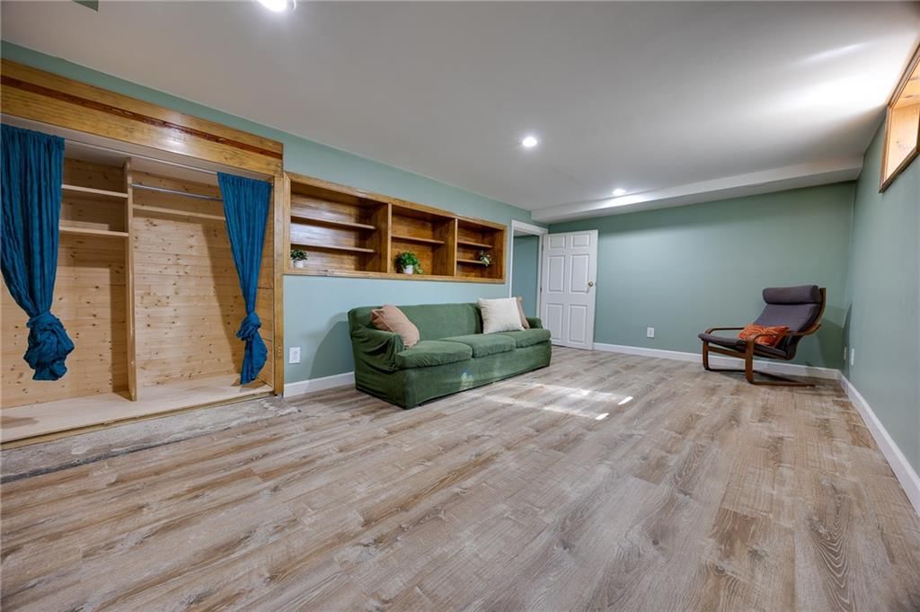 415 Illinois Street — photo 27