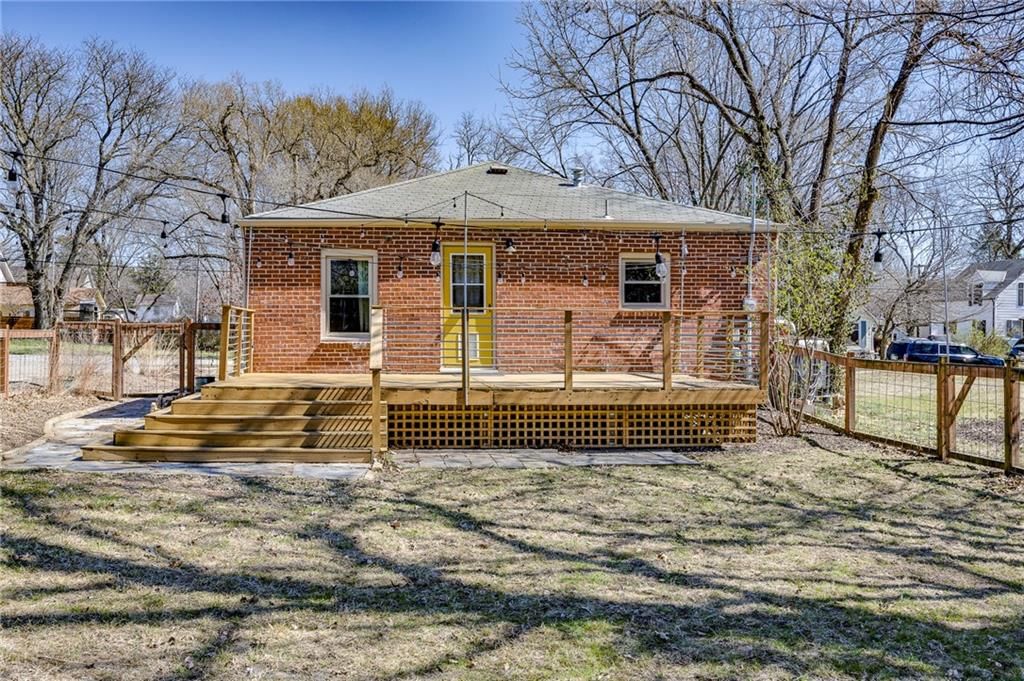 415 Illinois Street — photo 40
