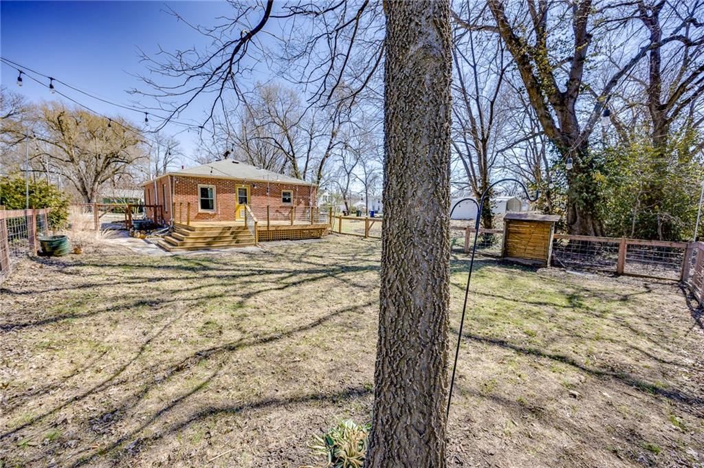 415 Illinois Street — photo 42