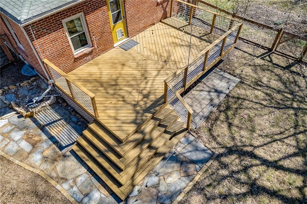 415 Illinois Street — photo 43
