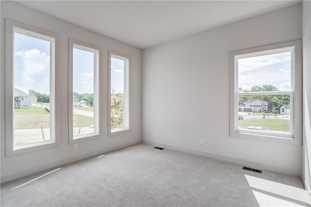 2604 NE Crestview Street — photo 7