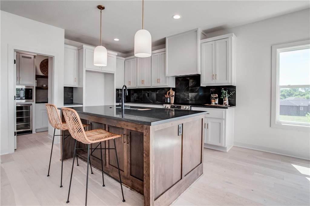 2604 NE Crestview Street — photo 11
