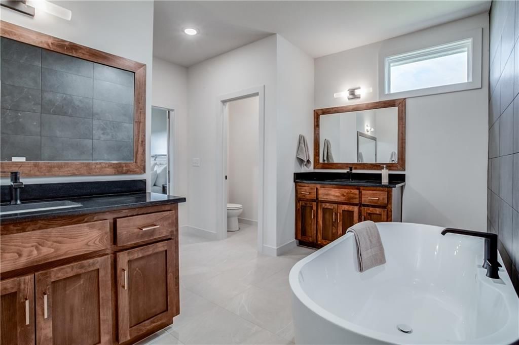 2604 NE Crestview Street — photo 21
