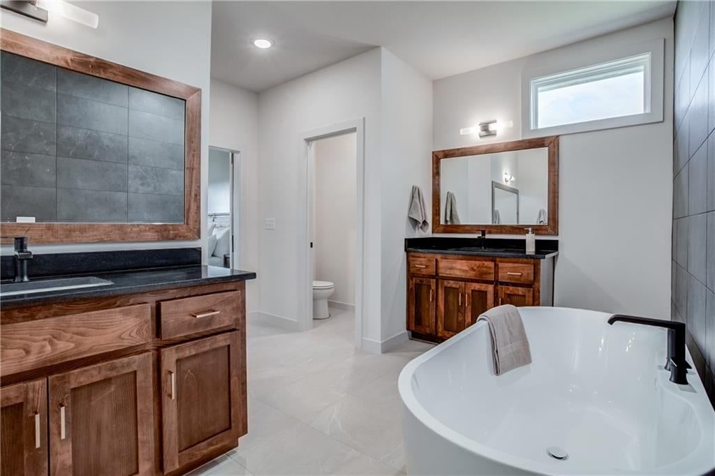 Photo 21 of 33 - 2604 NE Crestview Street, Blue Springs, MO 64029