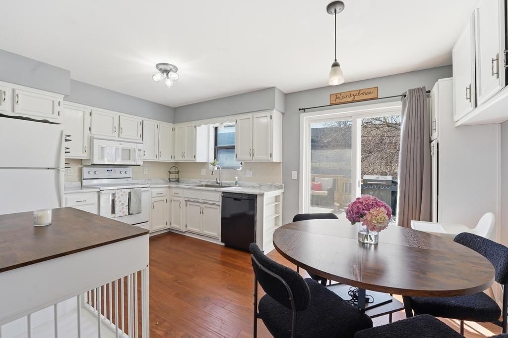 10831 Cleveland Avenue — photo 4
