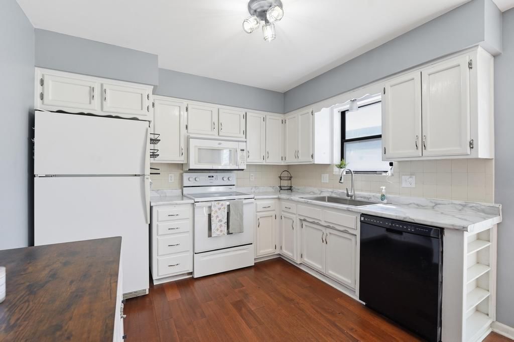 10831 Cleveland Avenue — photo 6