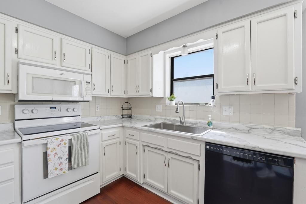 10831 Cleveland Avenue — photo 8