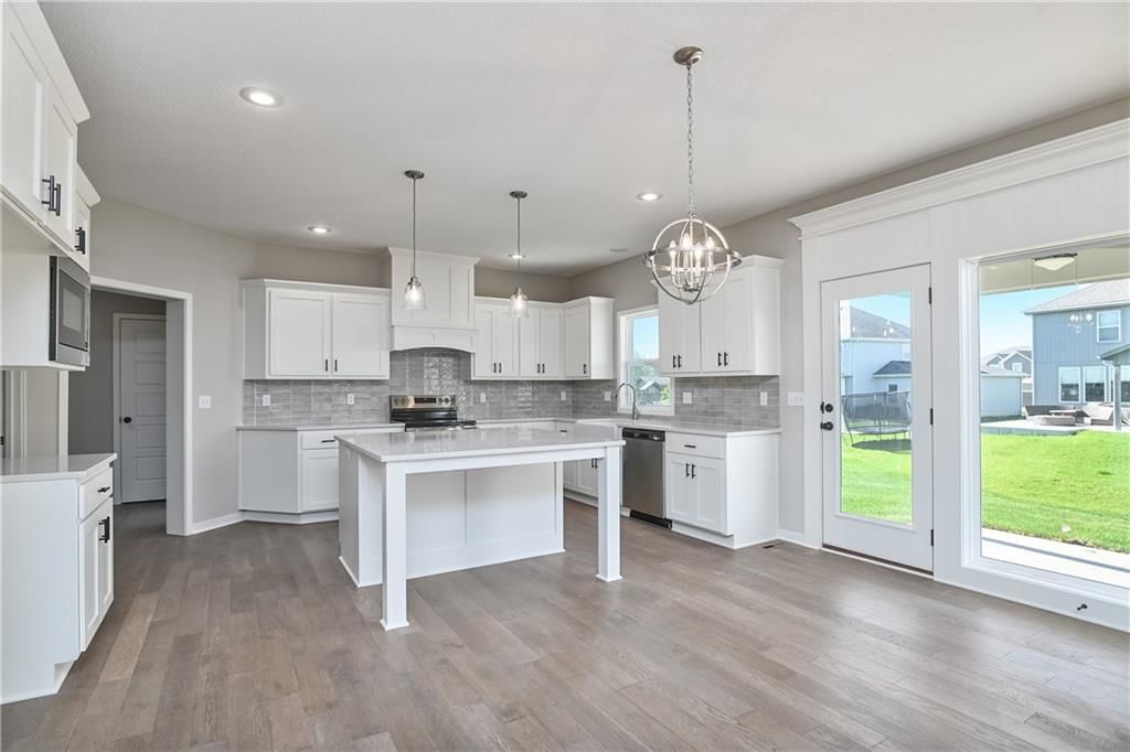 2673 W Park Street — photo 11