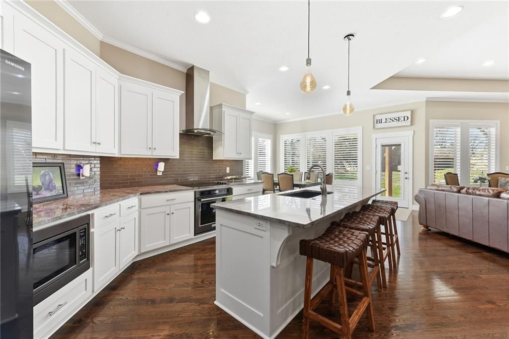 1637 SW Hedgewood Lane — photo 12