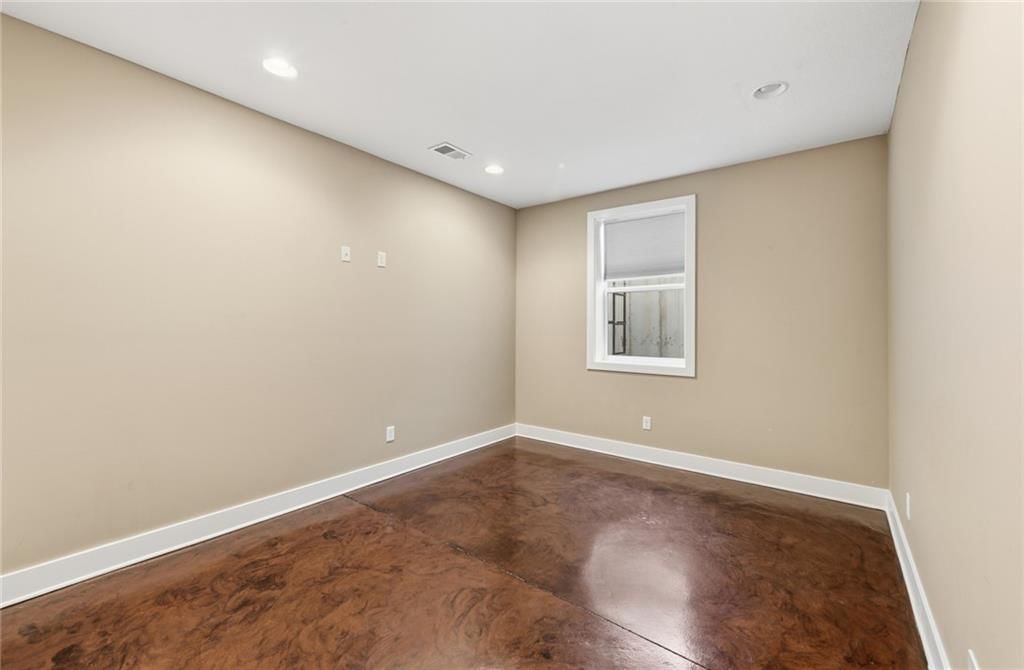 1637 SW Hedgewood Lane — photo 39