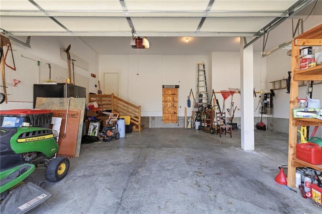 1637 SW Hedgewood Lane — photo 41
