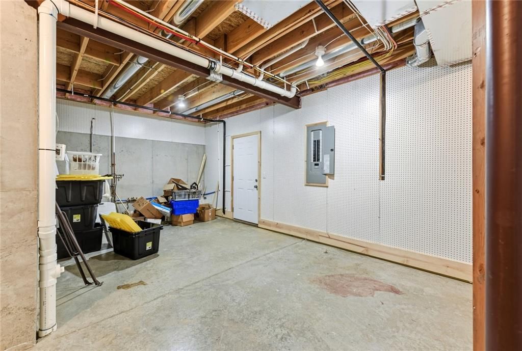 1637 SW Hedgewood Lane — photo 42