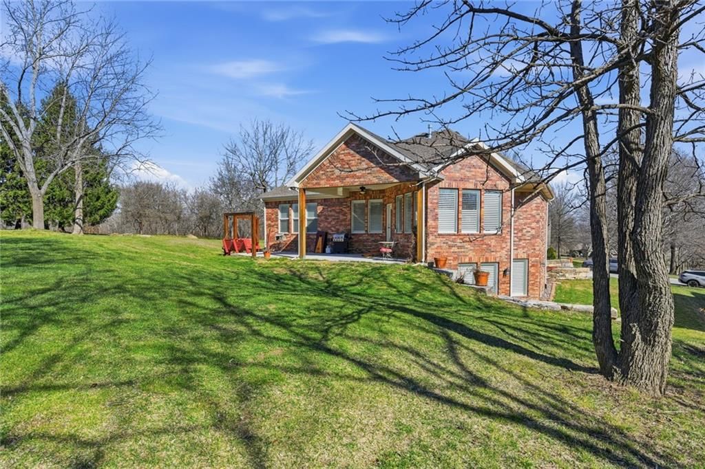 1637 SW Hedgewood Lane — photo 46