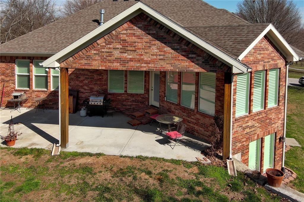 1637 SW Hedgewood Lane — photo 55