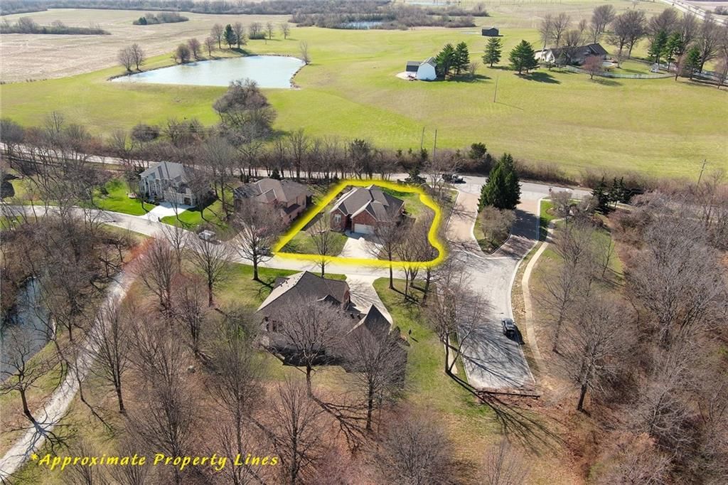 1637 SW Hedgewood Lane — photo 57