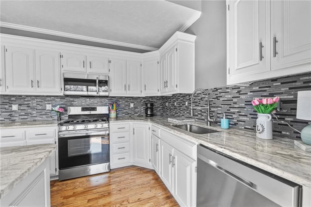 5239 Catalina Street — photo 7