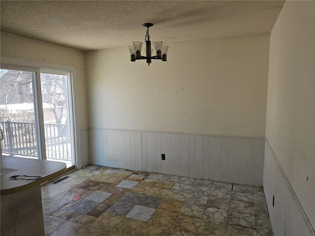 1632 S Kenwood Street — photo 8