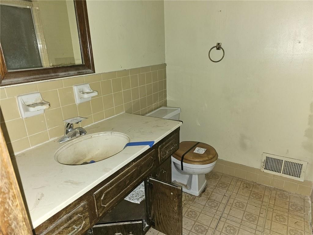 1632 S Kenwood Street — photo 10