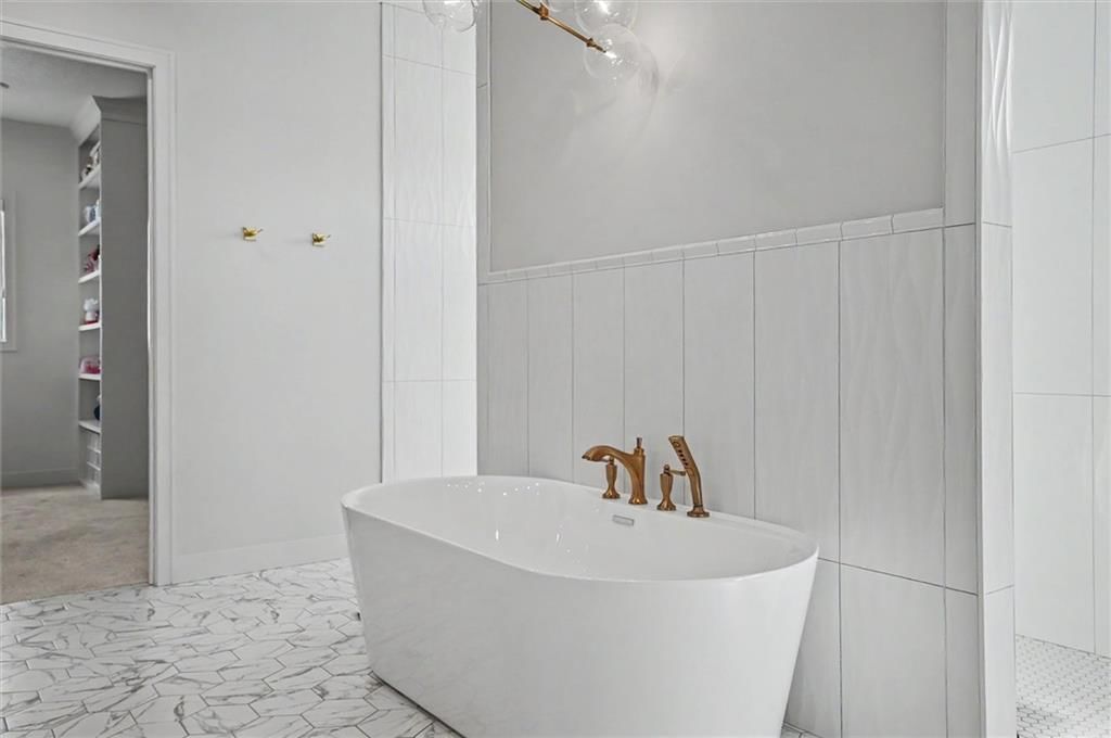 15820 Oakmont Street — photo 32