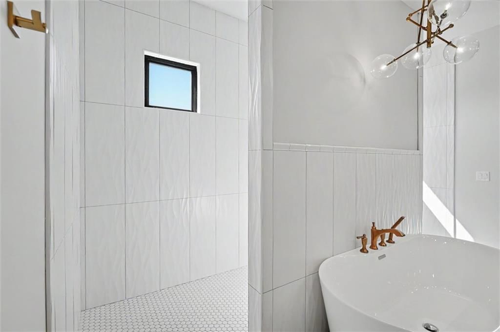 15820 Oakmont Street — photo 36