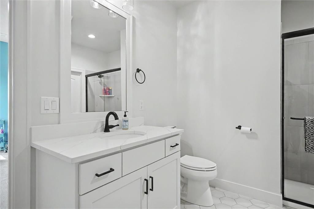15820 Oakmont Street — photo 56