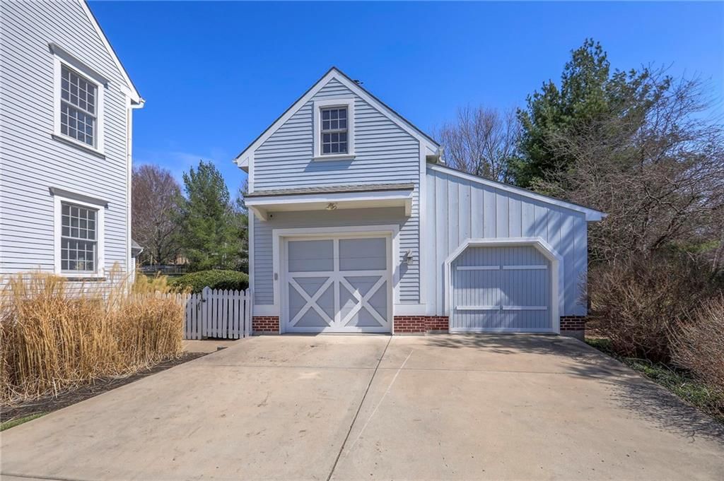 8525 N Marsh Avenue — photo 49