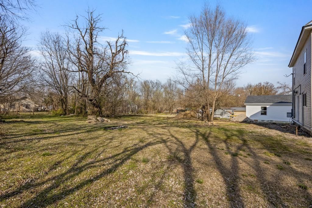 1219 E Pine Street — photo 18