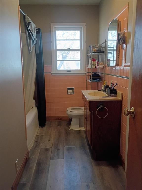 408 Alanthus Avenue — photo 8