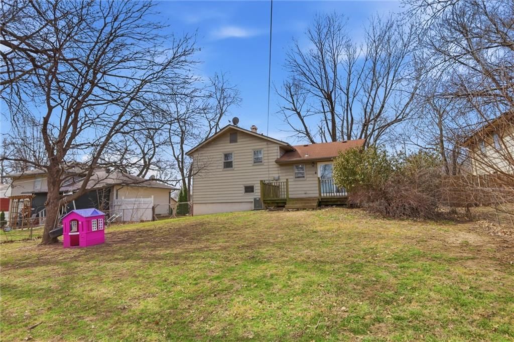 3527 S Adams Avenue — photo 27