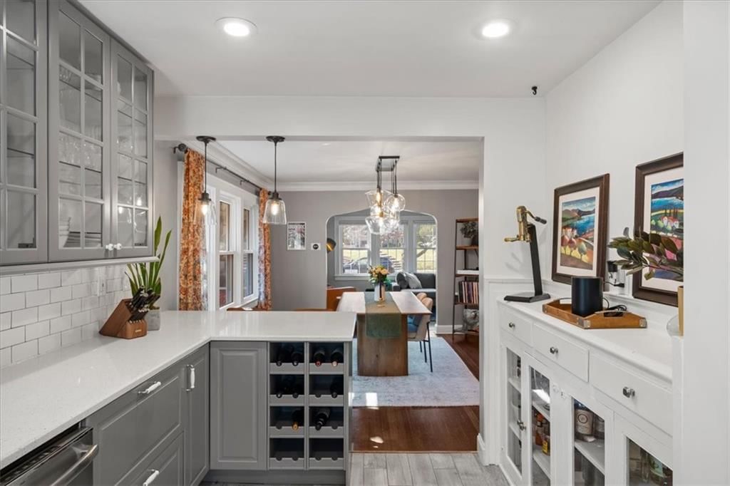 26 E 70th Terrace — photo 13