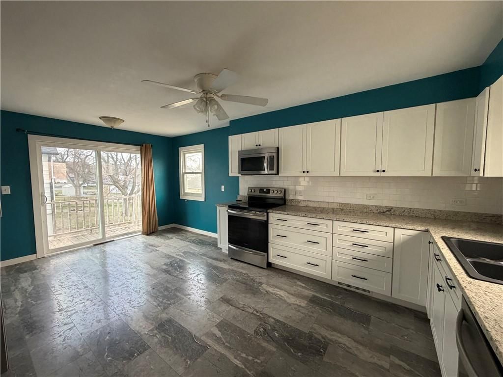 325 E 4th Street — photo 7