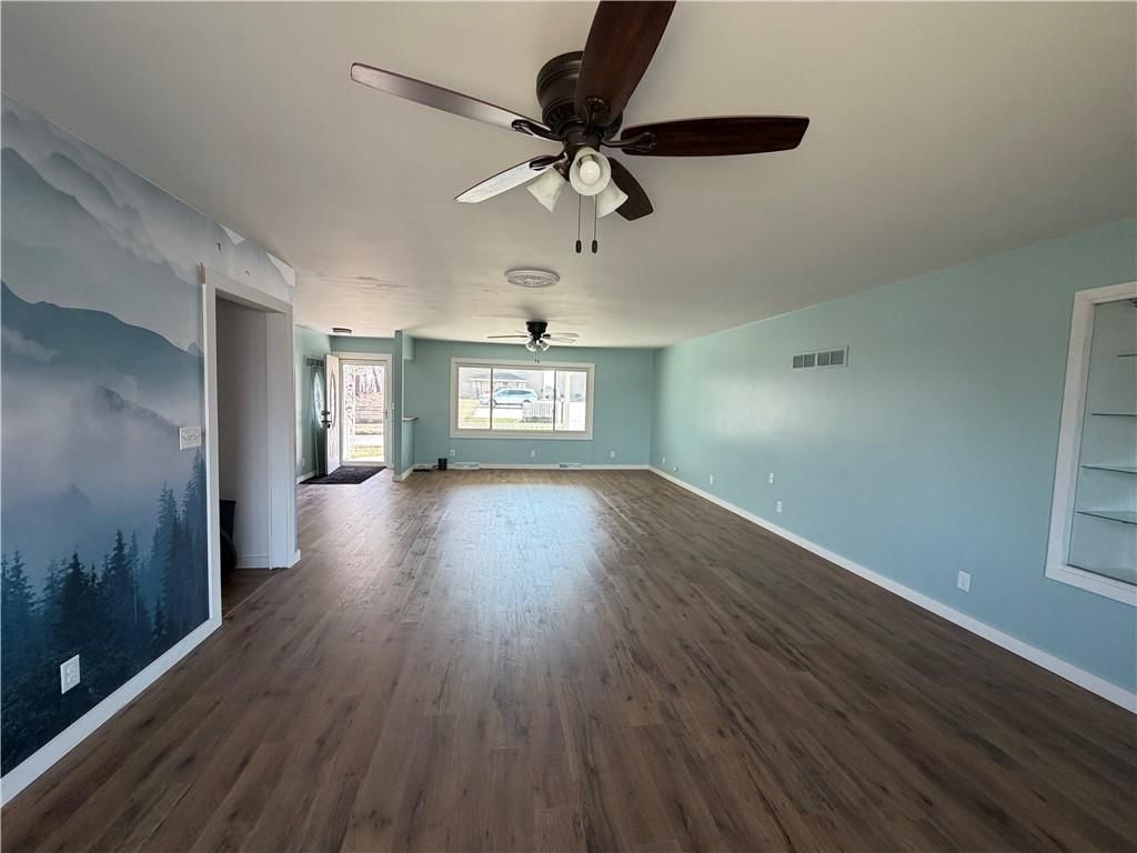 325 E 4th Street — photo 10