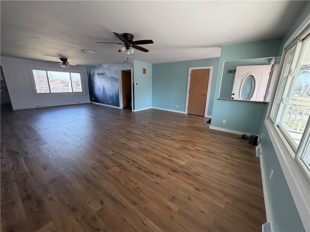 325 E 4th Street — photo 12