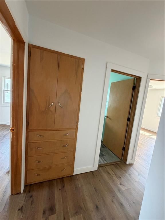 325 E 4th Street — photo 18