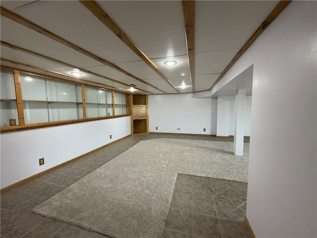 325 E 4th Street — photo 22